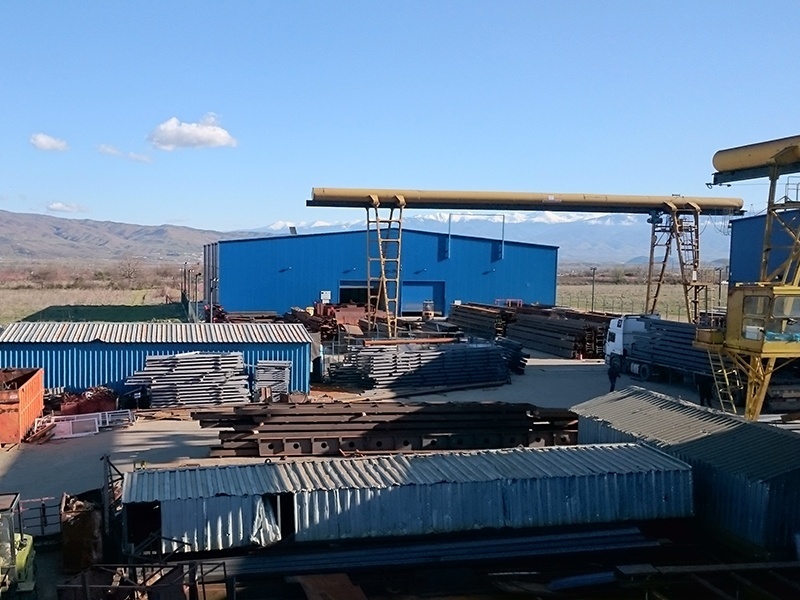 Investor: STRIMONA Ltd.; BUA: 1 661 m2; 2013